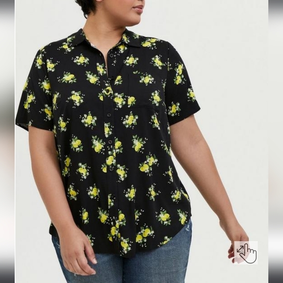 🍋 Lemon print 🍋 Plus size 5X Torrid 🍋 button down stretchy shirt blouse top - Picture 1 of 4
